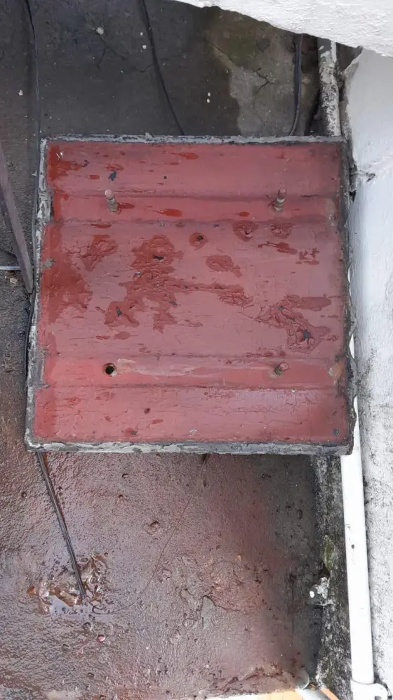Apertura e inspección de tanque de agua